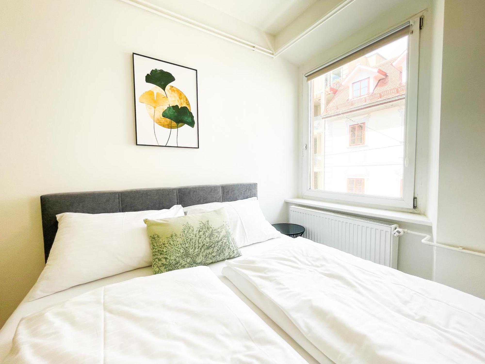 Contactless Self-Check-In - Stayhere Central City Studio 4 Graz Bagian luar foto